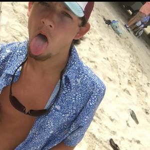 Meet your Posher, Zach